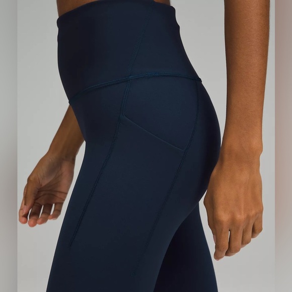 Lululemon Wunder Train High-Rise Tight with Pockets - Picture 2 of 7